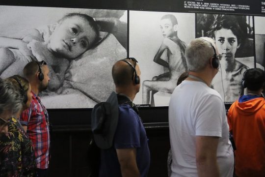 Ηρθαν τα μέσα έξω