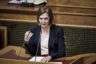 «Νομικά αδύνατο να μεταβιβαστούν στο υπερταμείο»