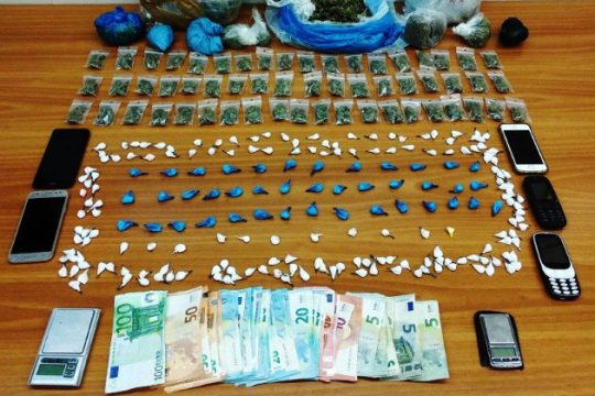 Εξαρθρώθηκε κύκλωμα διακίνησης ναρκωτικών στα Εξάρχεια