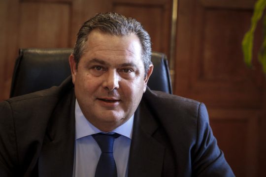 Υπαναχώρηση ή λάδι στη φωτιά;