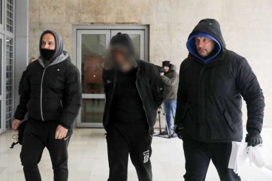 Καταδίκη για το ρολό στον Γκαρθία