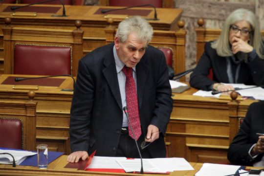 Βολές Παπαγγελόπουλου κατά Ράικου