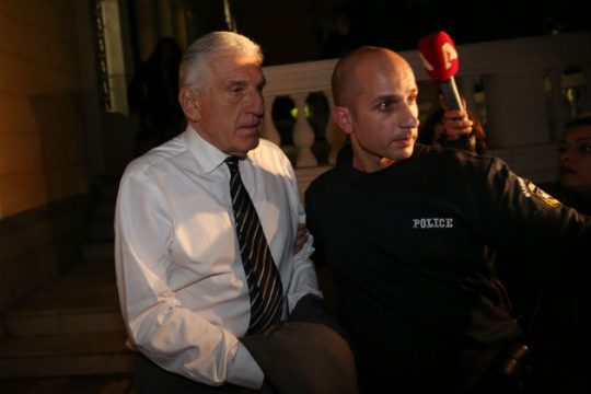 Στη φυλακή ο Γιάννος Παπαντωνίου και η σύζυγός του