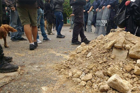 Πάρκο Γεωργιάδη: ΜΑΤ και επεισόδια σταμάτησαν τις εργασίες