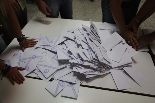 Αναδιάταξη του κομματικού συστήματος;