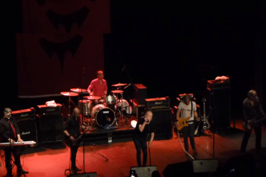 Radio Birdman: Μία μπάντα που θα έπρεπε να θαυμάζουν όλοι