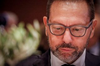Σε γραμμή ΔΝΤ για τις συντάξεις