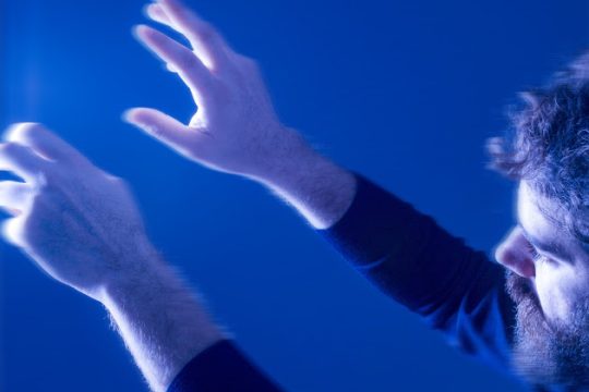 O Theodore παρουσιάζει το νέο του album στο Fuzz