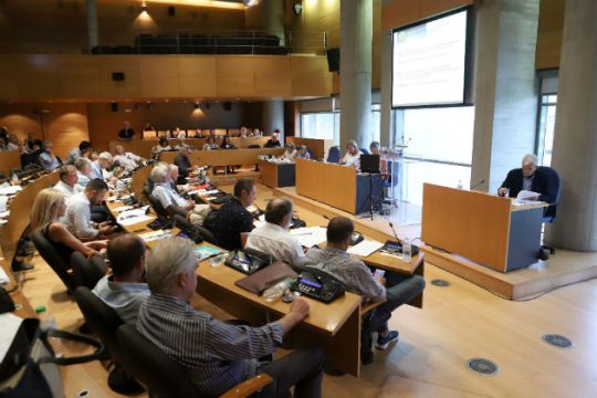 Παρέμβαση για τις τηλεφωνικές απειλές κατά του Γ.  Αβαρλή