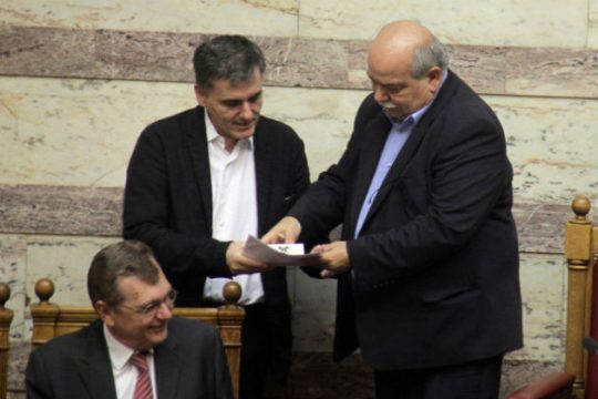 Προϋπολογισμός δύο σεναρίων για τις συντάξεις