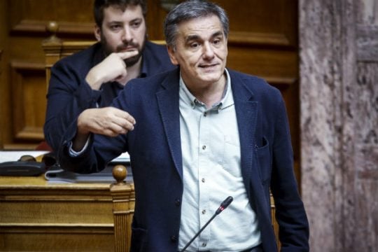 Σχόλιο του Ευκλείδη Τσακαλώτου στην «Εφ.Συν.»