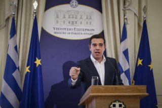 Πέταξε το γάντι στον Μητσοτάκη για τα μυστικά κονδύλια