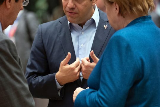 Συνάντηση με Ντράγκι για την πορεία της οικονομίας