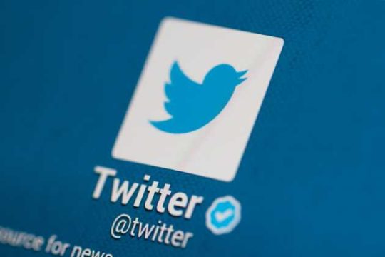 Το Τwitter «απειλεί» τους δημοσκόπους