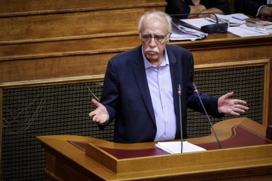 «Δεν θα υπάρξουν νέα κέντρα κράτησης στα νησιά»