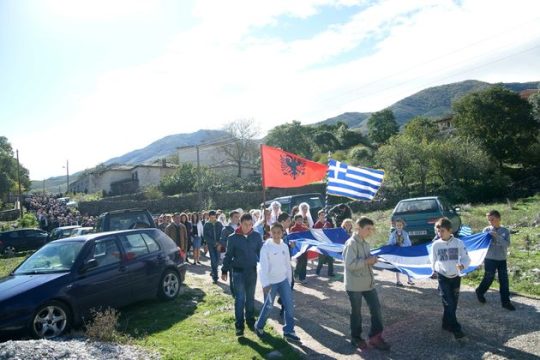 Ζητούνται απαντήσεις από Τίρανα