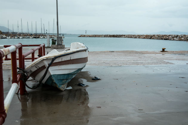 Έντονα καιρικά φαινόμενα στα δυτικά και νότια