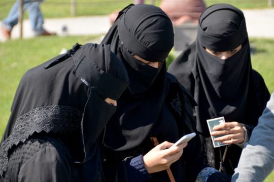 ΟΗΕ: Παραβίαση ανθρωπίνων δικαιωμάτων η απαγόρευση της νικάμπ