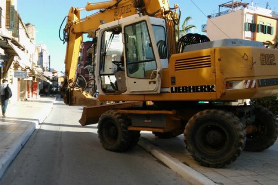 Χανιά: Ξεκίνησαν οι εργασίες ανάπλασης της οδού Χάληδων