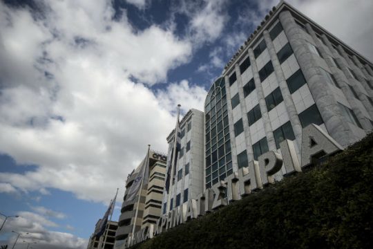 Ανακάμπτει το Χρηματιστήριο