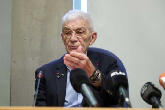 Δεν έβγαλε τζίνι από το μπουκάλι