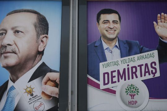 Δικαίωση για τον Ντεμιρτάς, αλλά ο Ερντογάν και ο Γκιουλ διαφωνούν…