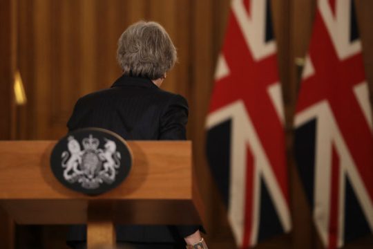 Το Brexit… τρώει τα παιδιά του
