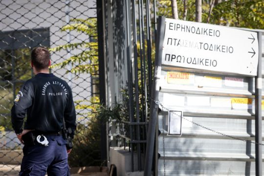 Νέες κορόνες περί αύξησης της ανομίας από Ν.Δ. και ΔΗΣΥ