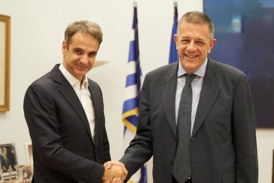 Σκληρό αυτοδιοικητικό πόκερ