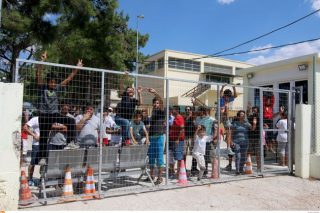 Λόγια κενά περιεχομένου