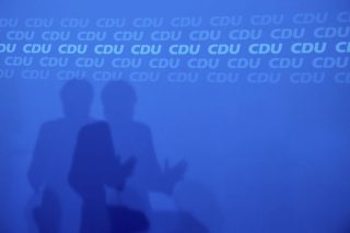 Χριστιανοδημοκράτες: Κλίνατε… δεξιότερα