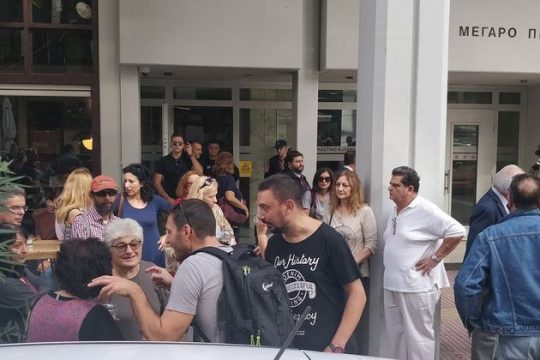 Εφοδος-μυστήριο του ΣΔΟΕ στην ΕΛΜΕ Πειραιά