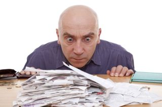 Χρωστάμε 103,09 δισ. σε φόρους