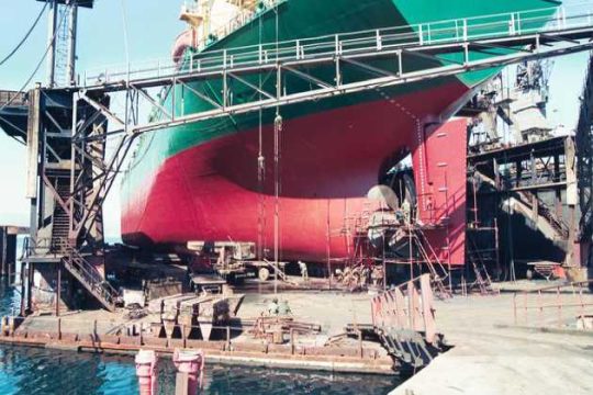 Ευρωπαϊκή «καμπάνα» για τα Ναυπηγεία Σκαραμαγκά