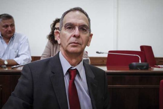 Τρέχουν οι απονομές εφάπαξ