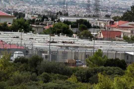 Ασκοπη μεταφορά Ιρανών προσφύγων στην Αμυγδαλέζα