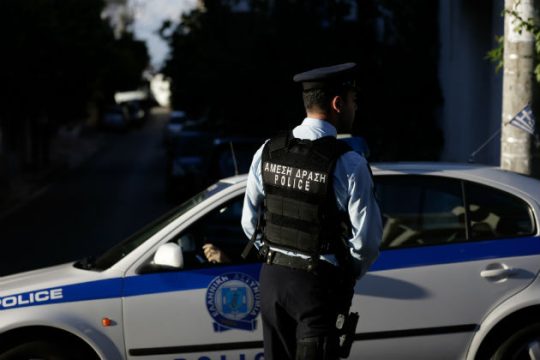 Στα χέρια της αστυνομίας τρεις δράστες των ληστειών σε Βριλήσσια & Βίλια