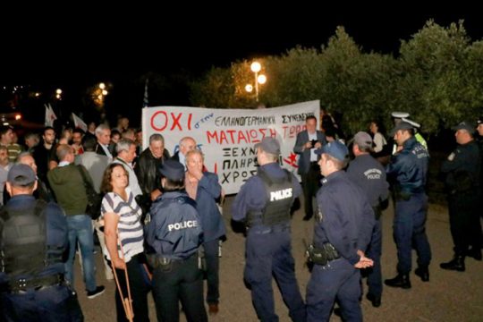Απόντες οι δήμαρχοι, παρούσες οι αποζημιώσεις