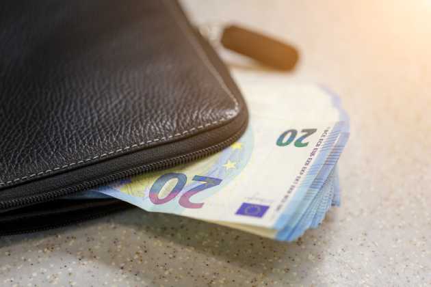 Εως 44% οι μειώσεις εισφορών για μη μισθωτούς