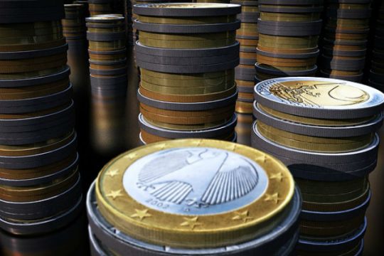 Για την αντιμετώπιση του προβλήματος του ιδιωτικού χρέους