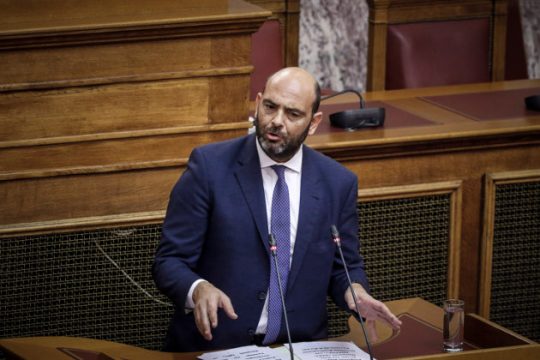 Σεξιστικό σχόλιο του Ιάσονα Φωτήλα κατά της Έφης Αχτσιόγλου