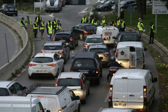 Νεκρή διαδηλώτρια στη Γαλλία