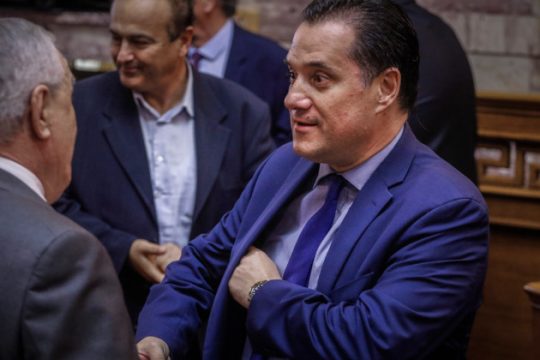 Αγωγή κατά της Novartis από τον Άδωνι