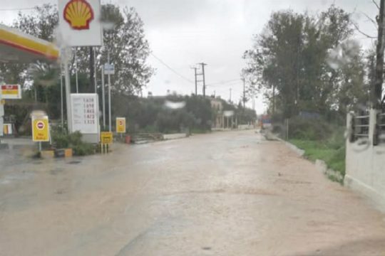 Προβλήματα στην Κρήτη από την κακοκαιρία