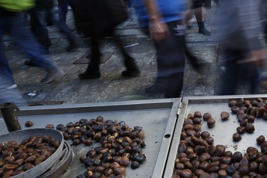 Ψητά κάστανα από το παζάρι