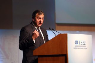 «Ναυάγιο» Μητσοτάκη στον Πειραιά