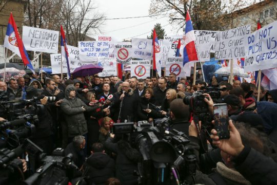 Παραμένει το κλίμα έντασης για τους δασμούς στα σερβικά προϊόντα
