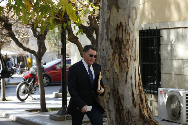 Υπεράσπιση του Ριχάρδου με ευθείες βολές στον Τσίπρα από τον Κούγια