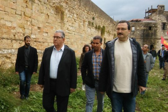 Επίσκεψη Κουτσούμπα στις φυλακές του Ιτζεδίν