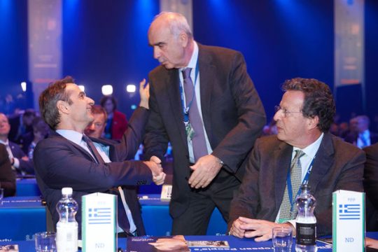 Λαϊκό κόμμα και λαϊκιστές